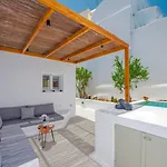 Aparthotel Tre Fiori - The Retreat Fira (Santorini)
