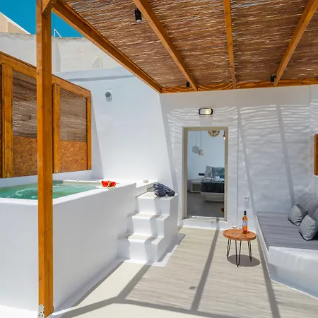 Hotel apartamentowy Tre Fiori - The Retreat Fira (Santorini)