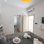 Tre Fiori - The Retreat Lejlighedshotel Fira (Santorini)